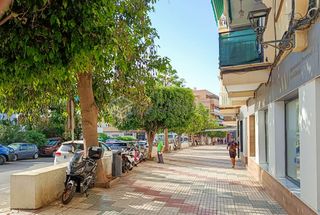 Local Comercial a Calle José María Doblas
