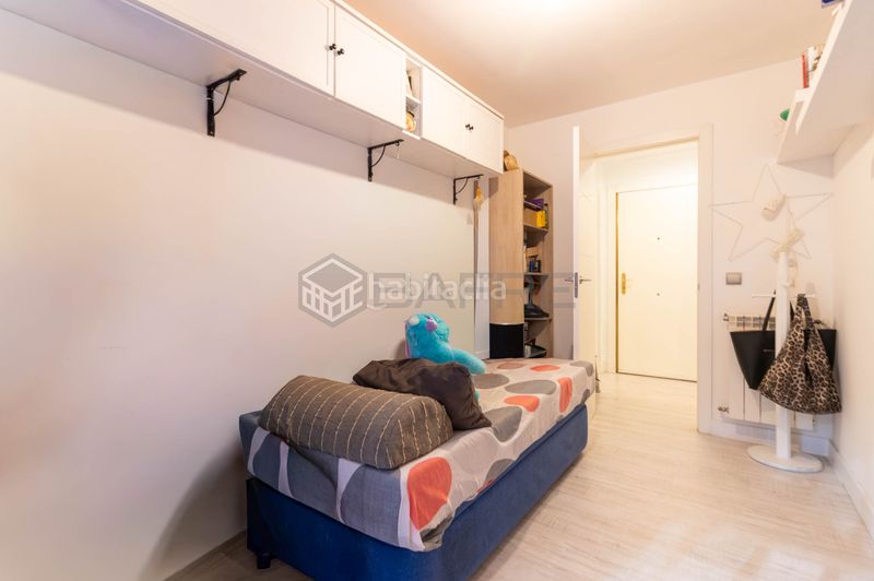 Foto 0f5ccd3e-11ef-4608-95de-db2220388a46. Piso en Portazgo Madrid