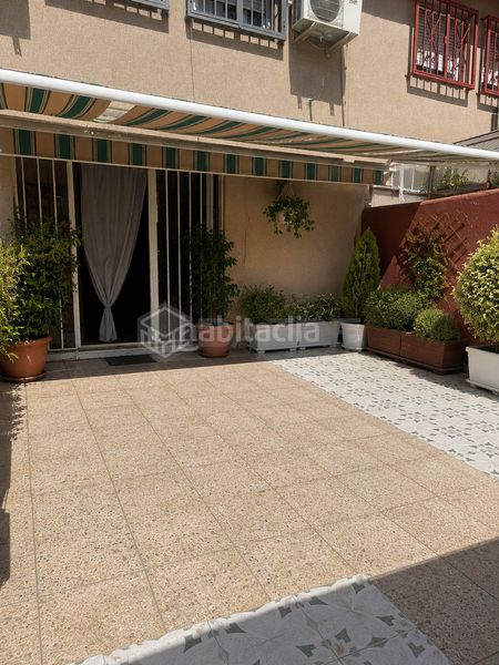 Foto 2e0756f6-e4e7-4467-be3d-8f6fd2626b39. Casa amb calefacció piscina a Orcasitas Madrid