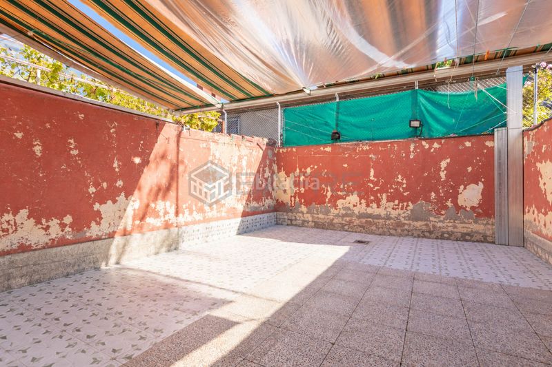 Foto ba36b970-7764-4e6a-9ab0-017bd339a132. Casa amb calefacció piscina a Orcasitas Madrid
