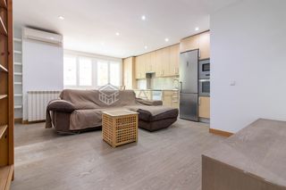 Location Appartement  Calle comandante benítez