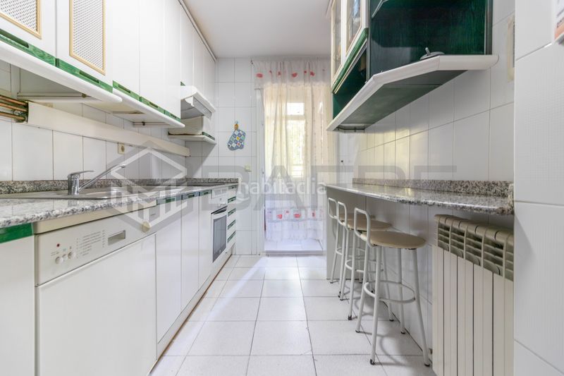 Foto 4ce2a69a-5a5b-4541-95c4-5f0950a34b7d. Piso en Orcasur-12 de Octubre Madrid