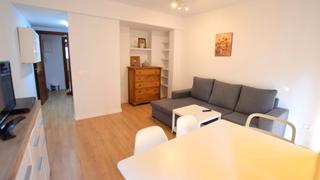 Location Appartement  Calle del hospital. Piso en pozuelo centro-pueblo.
