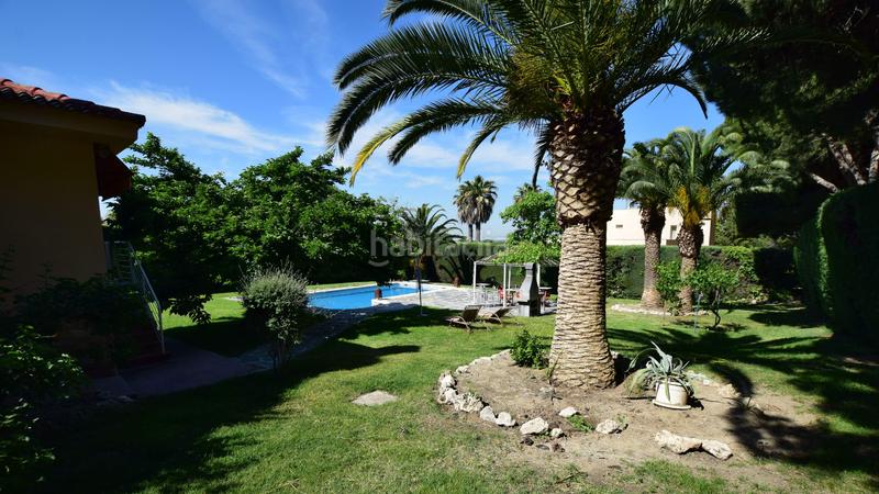Foto bfd39af6-718d-47b0-9c06-5575bd4f2d99. Chalet  independiente en urbanización El Bosque. en Villaviciosa de Odón