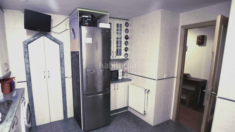 Foto b12278e1-c968-40d6-9d11-8e39f8e98882. Casa adosada adosado de esquina en Valdemorillo pueblo Valdemorillo