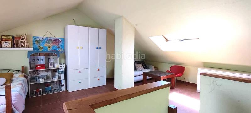 Foto e2ad8ebf-f9a6-49ce-878e-16e6da180426. Semi detached house with fireplace heating in Valdemorillo pueblo Valdemorillo