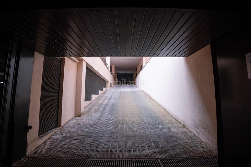 Foto 54f5e42b-f4d3-4275-91e5-15e7ecf5c388. Parking coche 41 plazas de garaje zona garcia noblejas. en Madrid