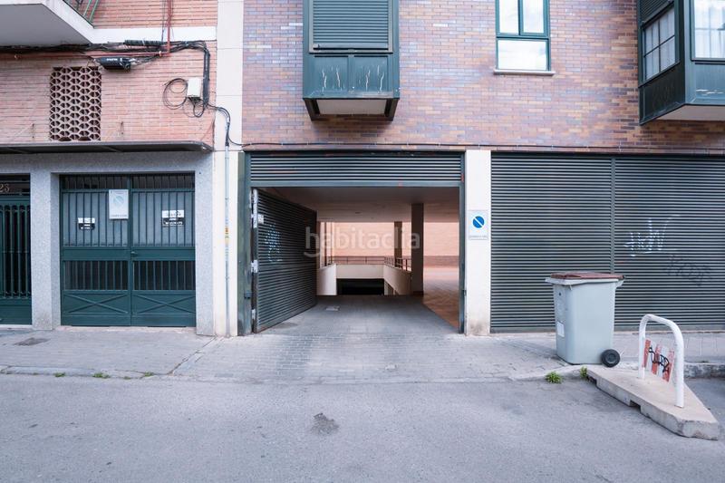 Foto 7d877eb7-ab9b-4431-8cf4-ca90f1b9a7cb. Parking coche 41 plazas de garaje zona garcia noblejas. en Madrid