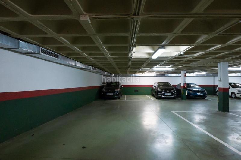 Foto 84550ffd-4301-45e7-b7cd-7075aa7d2025. Parking coche 41 plazas de garaje zona garcia noblejas. en Madrid
