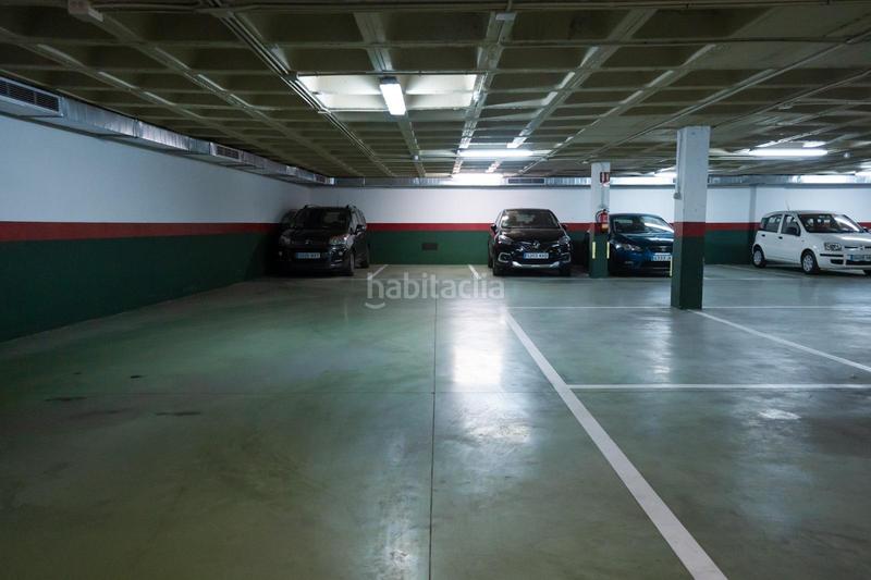 Foto b6d9cd3b-c62a-4742-adf6-42cb17654e8c. Parking coche 41 plazas de garaje zona garcia noblejas. en Madrid