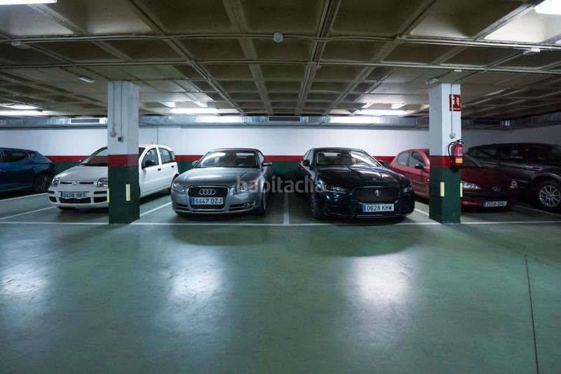 Foto e174b158-2307-4670-a118-65795141c639. Parking coche 41 plazas de garaje zona garcia noblejas. en Madrid