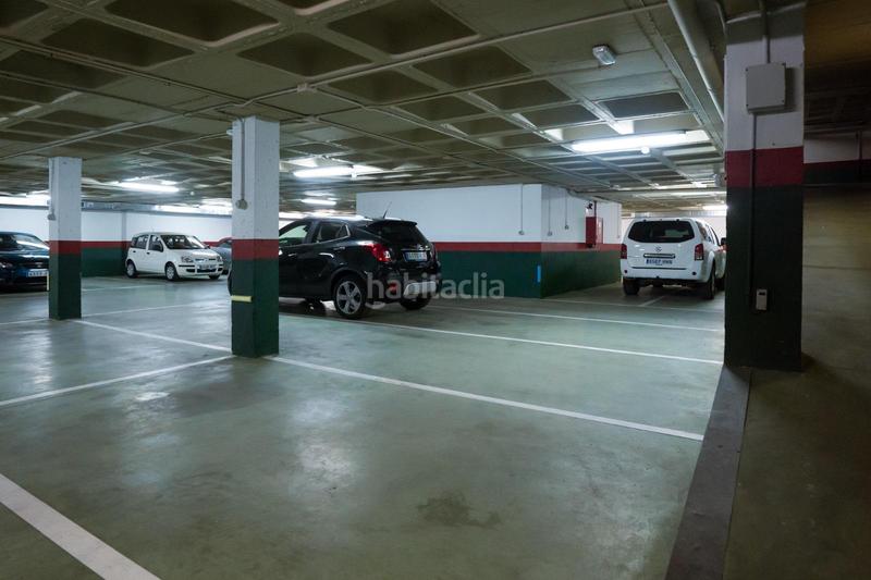 Foto e7795456-6b9e-41e4-93bf-8c7bcf819f23. Parking coche 41 plazas de garaje zona garcia noblejas. en Madrid