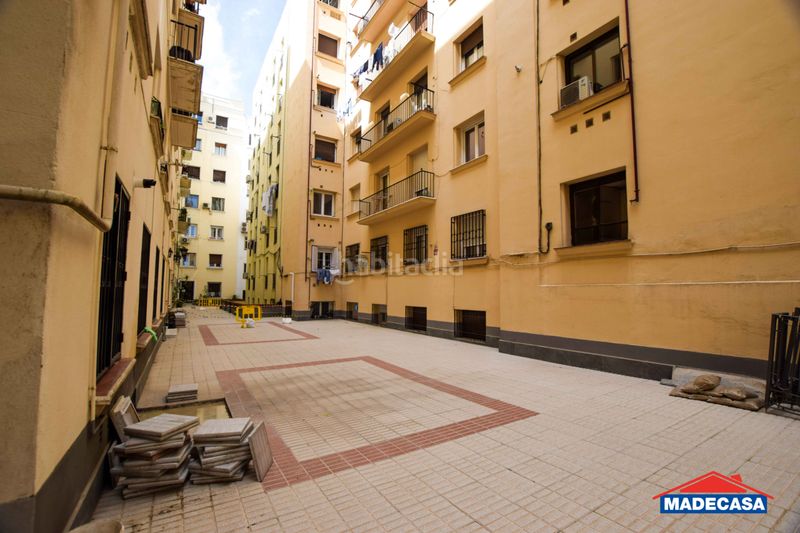 Foto c0f920aa-a073-44fe-b7a3-d23df60acff1. Local comercial a Vallehermoso Madrid
