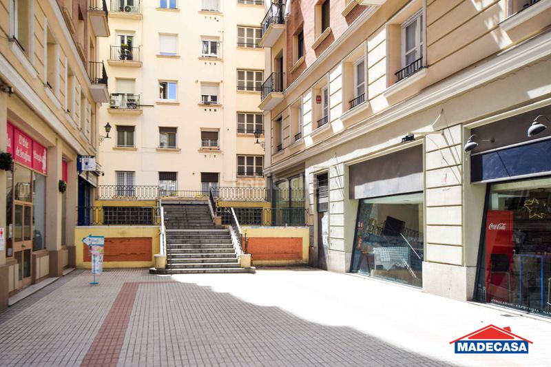 Foto e8dca277-d233-4892-843a-3147c27eed6c. Local comercial a Vallehermoso Madrid