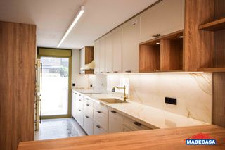 Maison jumelée  Calle maría benítez. Chalet a estrenar con las mejores calidades
