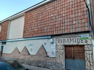 Maison à Buitrago del Lozoya. Edificio en venta en buitrago de lozoya