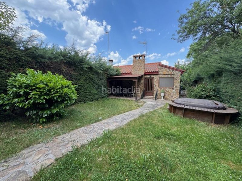 Foto f2d48d31-f092-48da-8371-aef585cb3c51. Lloguer casa aparellada amb calefacció a Garganta de los Montes