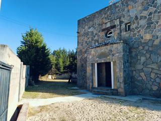 Haus in Casar (El). Chalet independiente en urbanización nuevos mesones