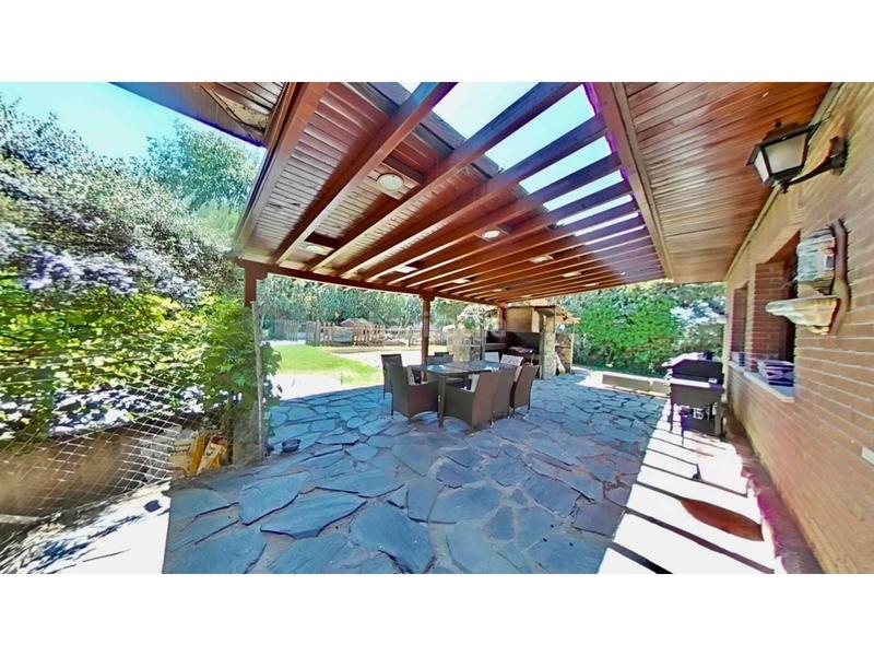 Foto 05c95ee4-53b1-47cf-ab57-1049f3d4e4a5. Chalet con parcheggio piscina in Santo Domingo