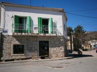 Casa a Carlos ruiz 11. Casa en venta en gargantilla de lozoya