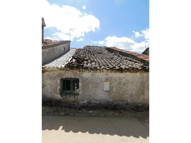 Foto 7e6d35c1-f0b1-4cd7-a4fc-396e5abbde7e. Finca rústica en sombra 7 chalet en venta en Robregordo