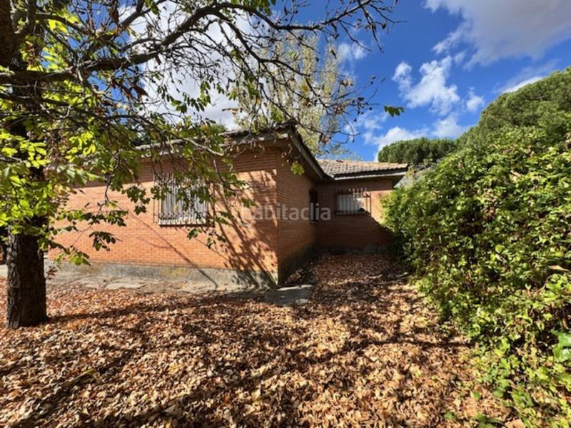 Foto 6dce1359-a1cc-4ffa-833f-d13f63bb8e9f. Casa  unifamiliar con garaje y jardín en Villavieja del Lozoya