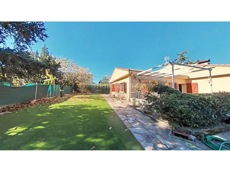 Foto ca9aefd4-acbb-4d4f-bf5c-c906c7c3cd87. Haus mit heizung parking in Buitrago del Lozoya