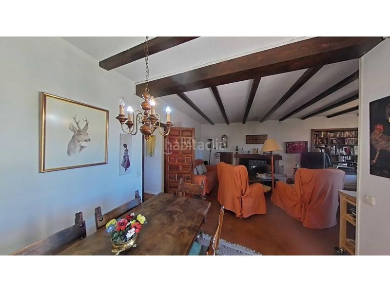 Foto f4cbc2dd-7f4f-4e2d-b334-5548525df706. Haus mit heizung parking in Buitrago del Lozoya