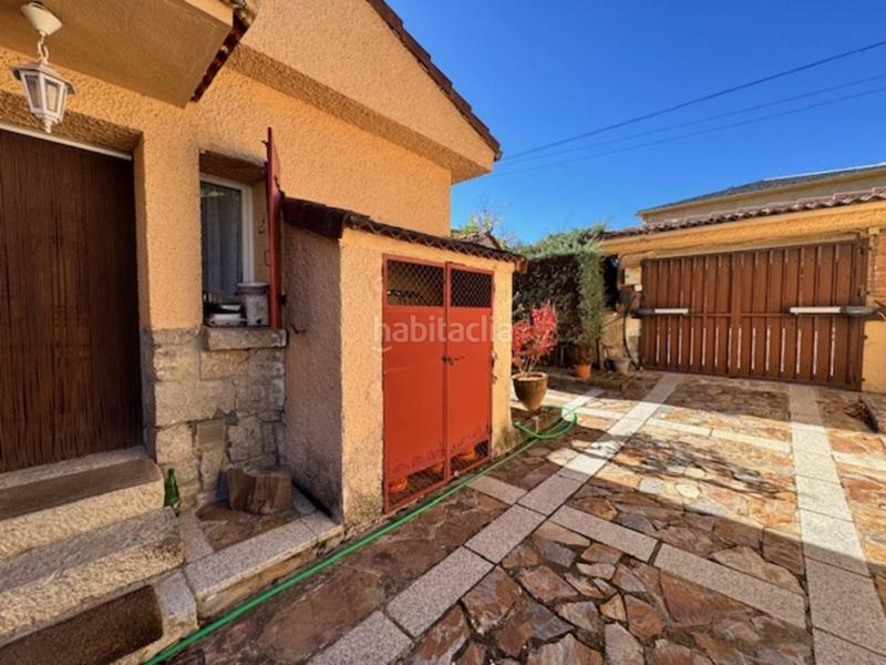 Foto fb81ad25-23f8-44a8-8bb1-d8096872bf1f. Haus mit heizung parking in Buitrago del Lozoya