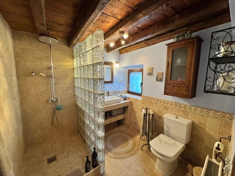 Foto c60e668a-d859-4108-8e70-e19a2f021eeb. Casa amb calefacció aparcament a Puentes Viejas