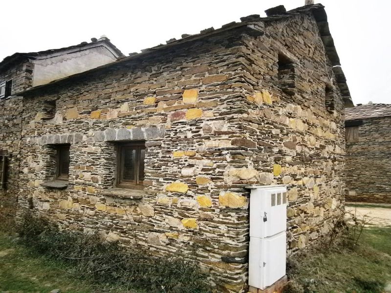 Foto 7d94c4c4-ad29-4cac-be3c-11f327cf0220. Casa amb calefacció a Campillo de Ranas