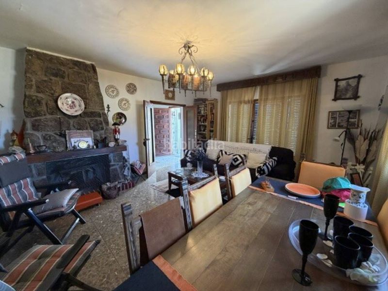 Foto 22bf0613-62a8-43d1-8daa-03664430ee25. Casa amb aparcament a Rascafría