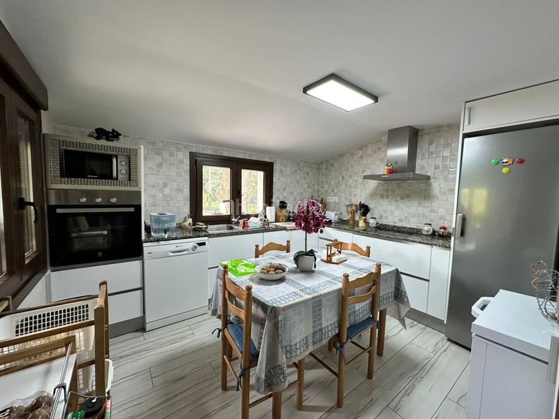 Foto 5e1cfc17-ba89-4108-a679-810351b210f1. Chalet with heating parking in Pría-Nueva-Hontoria-Naves Llanes