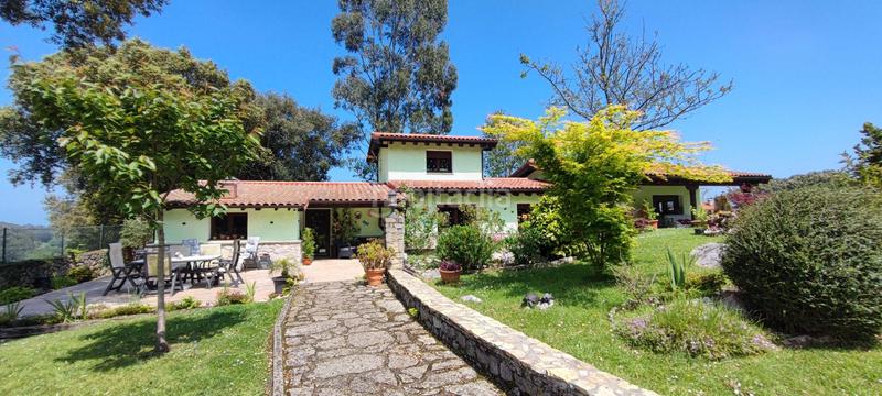 Foto 93144ea7-f40b-46d2-9e7a-a1c0e7603093. Chalet en Pría-Nueva-Hontoria-Naves Llanes