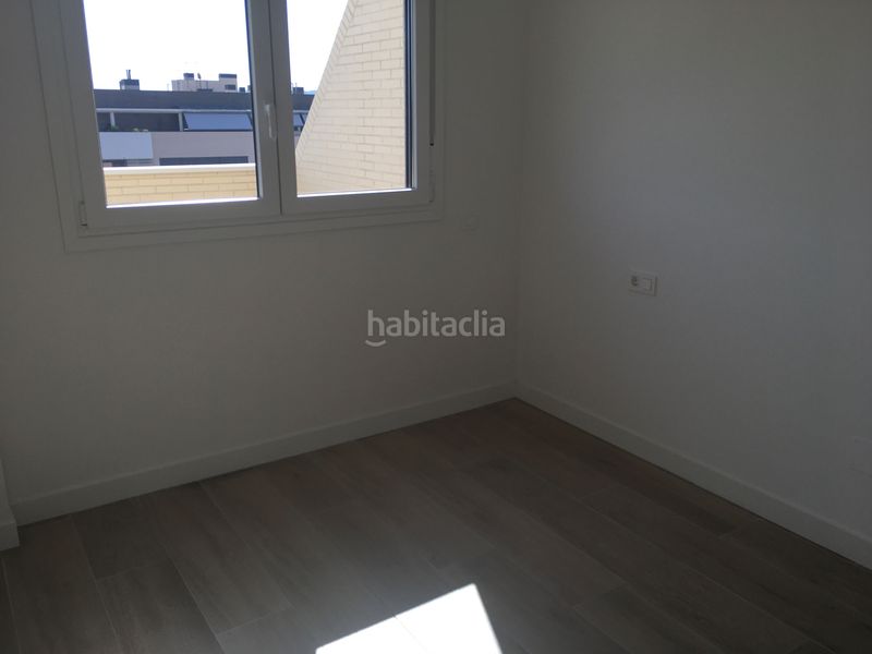 Foto 4f7ad7e4-fea6-435e-89b2-b38c918204f7. Àtic a calle río tajuña 7 a Juncal Torrejón de Ardoz