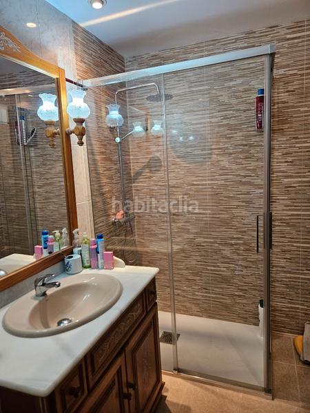 Foto 0fc9df9a-ed0d-485e-a939-1a54bcbb36b5. Chalet avec cheminée chauffage dans El Arroyo-La Fuente Fuenlabrada