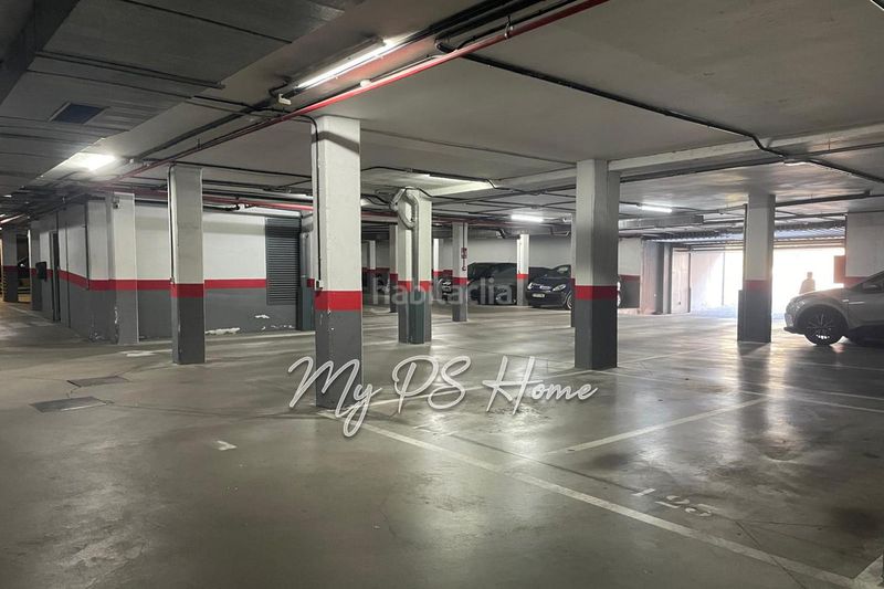 Foto a3dfe975-81ec-42f4-a10b-9cb22785f98e. Parking voiture dans Las Castañeras - Bulevar Arroyomolinos