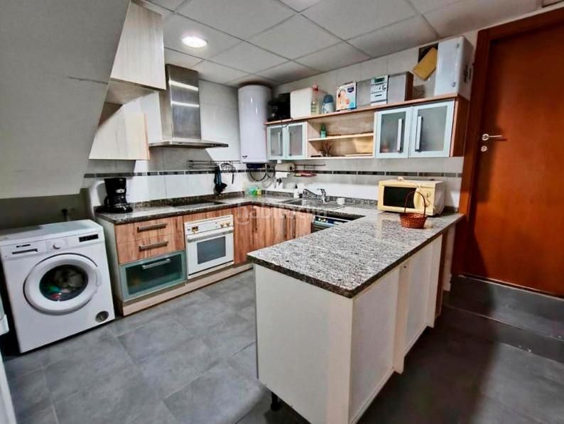 Foto f4a1fb50-4939-4bdd-92cb-a004091d9f9c. Edificio in Pueblo Calp