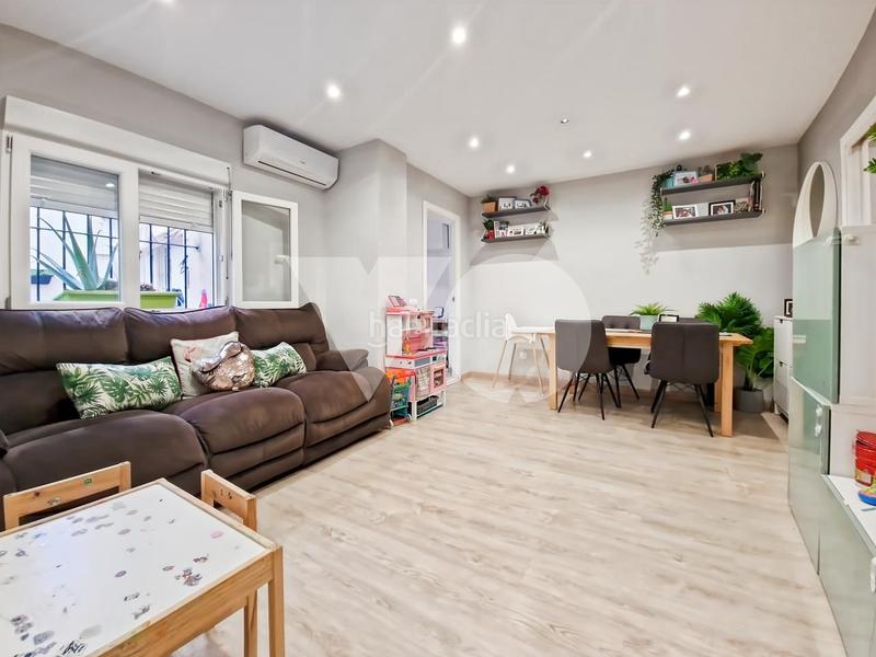 Foto 029251d3-e60e-4ccc-b513-4d2b52679c16. Piano terra con riscaldamento in Canillejas Madrid