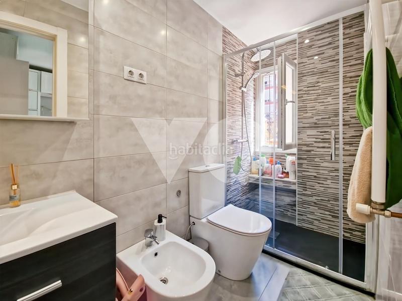 Foto 0d25bcc8-ff48-4dc8-a15c-16abaf1dd9f7. Piano terra con riscaldamento in Canillejas Madrid