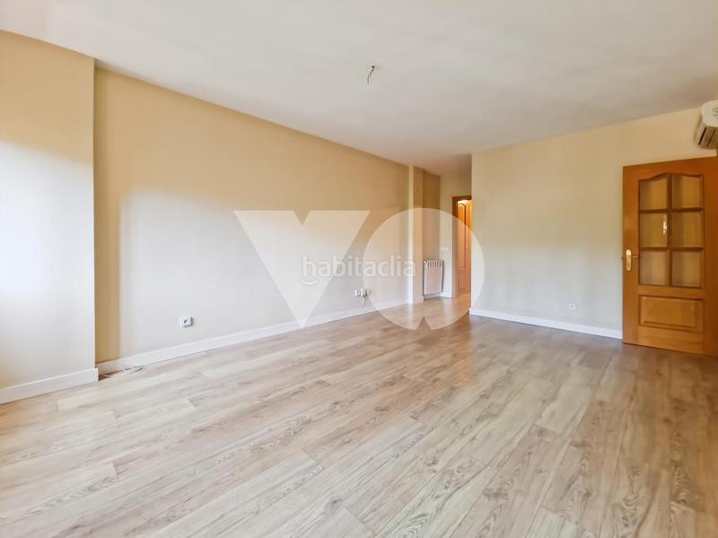 Foto fa0a11b3-e5a4-4faa-98a8-4a53e42d09b9. Location appartement avec chauffage dans Canillejas Madrid
