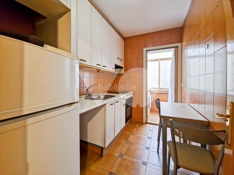 Foto 452b0d71-cf3f-48d3-9306-41957319cd00. Miete etagenwohnung mit heizung in Canillejas Madrid