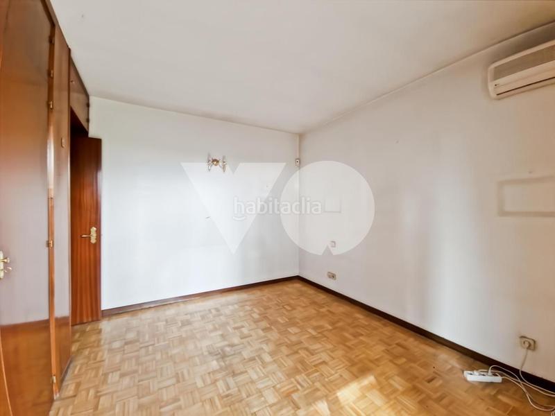 Foto 02d7a731-f58e-4b51-acd2-77870404f475. Rez-de-chaussée avec chauffage parking piscine dans Madrid