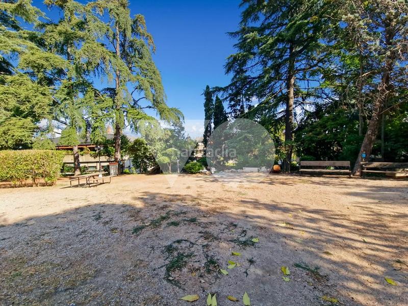 Foto 2e2c78f4-d828-40d4-aaa7-884c4bbde374. Rez-de-chaussée avec chauffage parking piscine dans Madrid