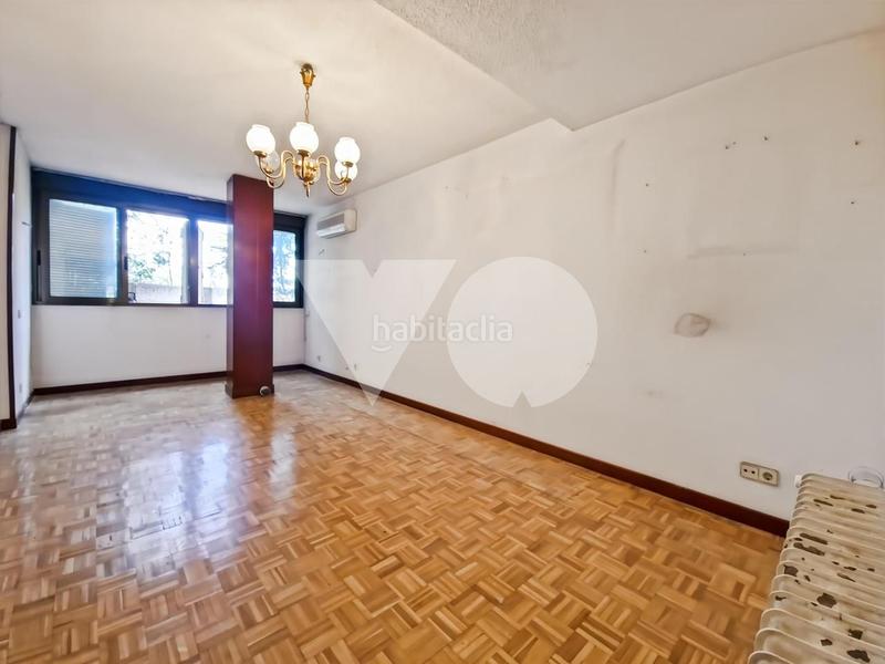 Foto 3e1620fb-03e9-49ea-ab03-d593a363c100. Rez-de-chaussée avec chauffage parking piscine dans Madrid