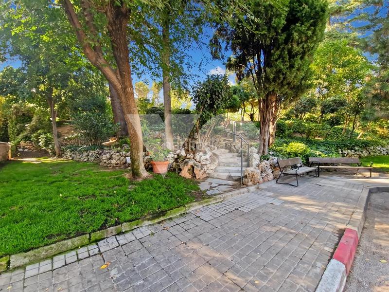 Foto 45b18ac9-57be-4c33-9ed3-db43a8c10337. Rez-de-chaussée avec chauffage parking piscine dans Madrid