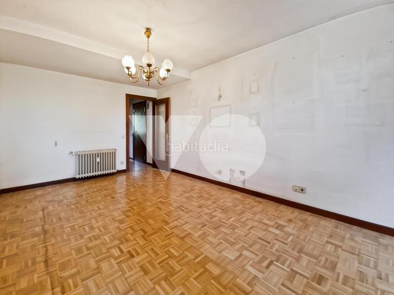 Foto 5df25342-6168-44bd-a000-5cac132e8445. Rez-de-chaussée avec chauffage parking piscine dans Madrid