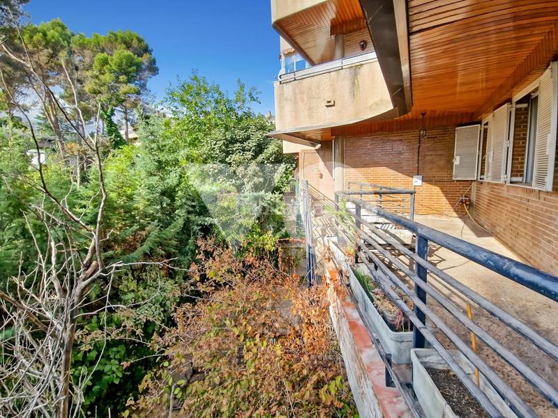 Foto 95de7df1-9a76-4b68-8105-352c944c8265. Rez-de-chaussée avec chauffage parking piscine dans Madrid