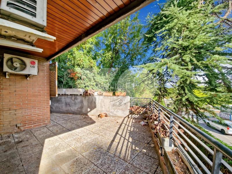 Foto cc4822fd-9c00-42de-9c77-e9d650c096a5. Rez-de-chaussée avec chauffage parking piscine dans Madrid