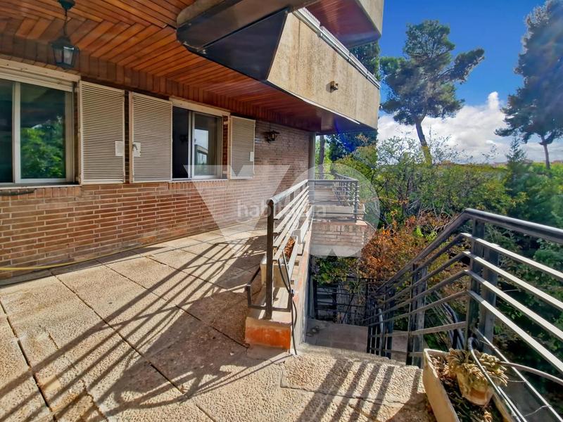 Foto da466cff-0106-4982-b7ab-8c88abbd651e. Rez-de-chaussée avec chauffage parking piscine dans Madrid